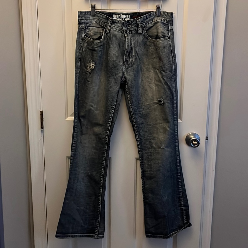 Distressed Men’s blue jeans
